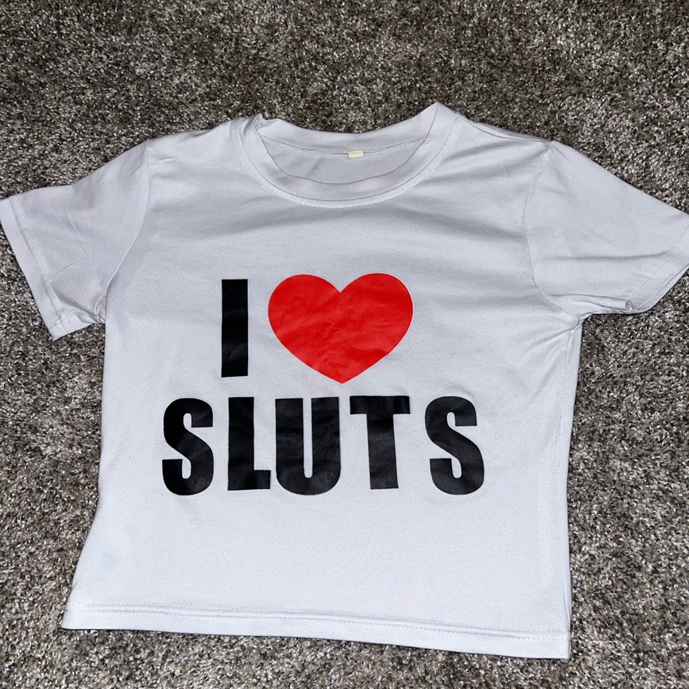 Graphic tee